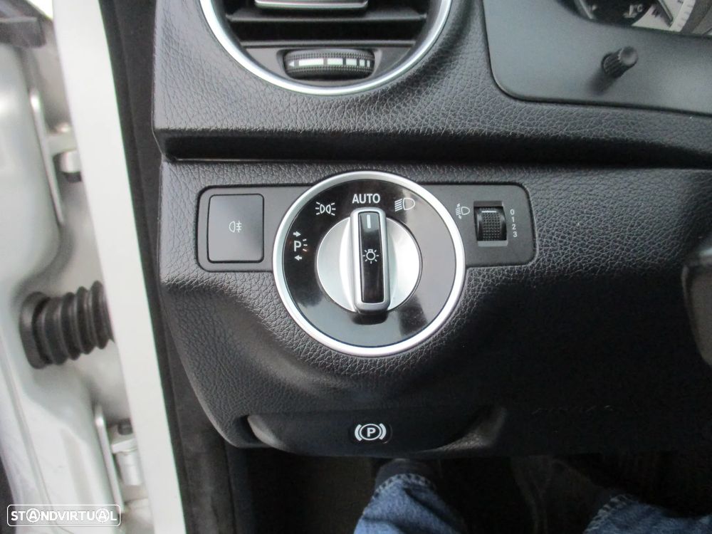 Mercedes-Benz C 220 Station CDI 7G-TRONIC Avantgarde Edition - 15