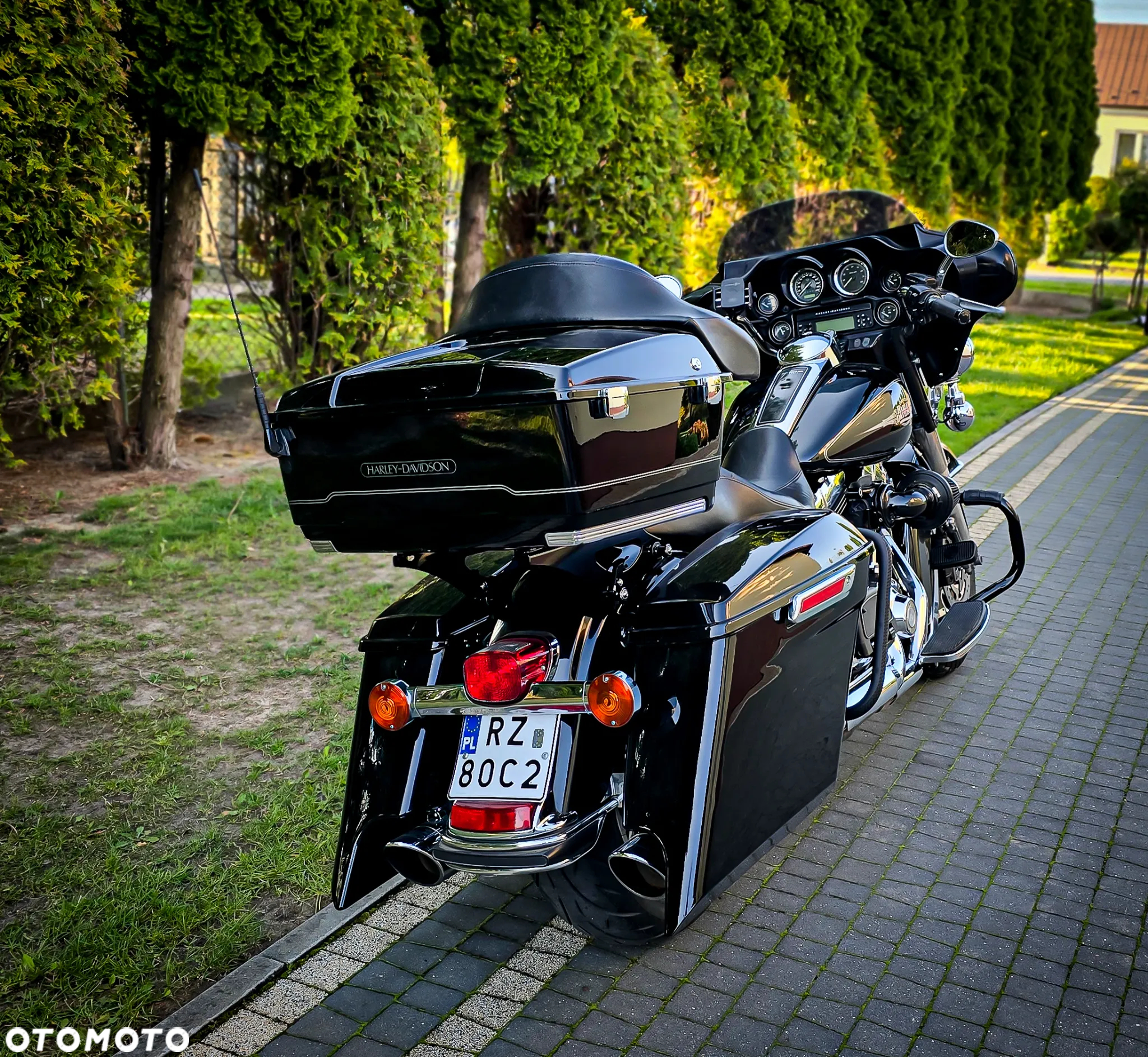 Harley-Davidson FLHS Electra Glide - 8