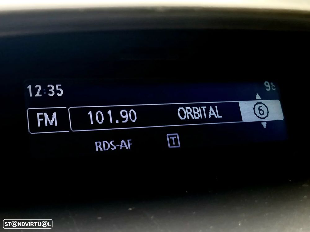 Renault Mégane Sport Tourer 1.5 dCi Luxe CO2 Champion - 15