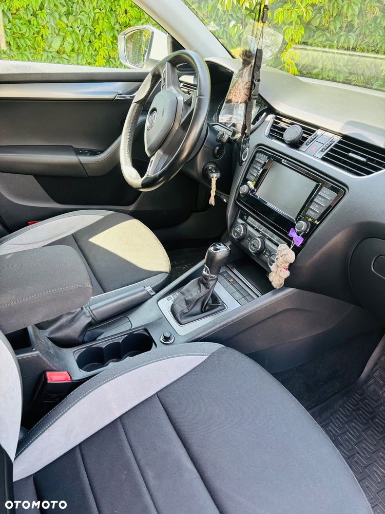 Skoda Octavia 1.8 TSI Joy DSG - 7