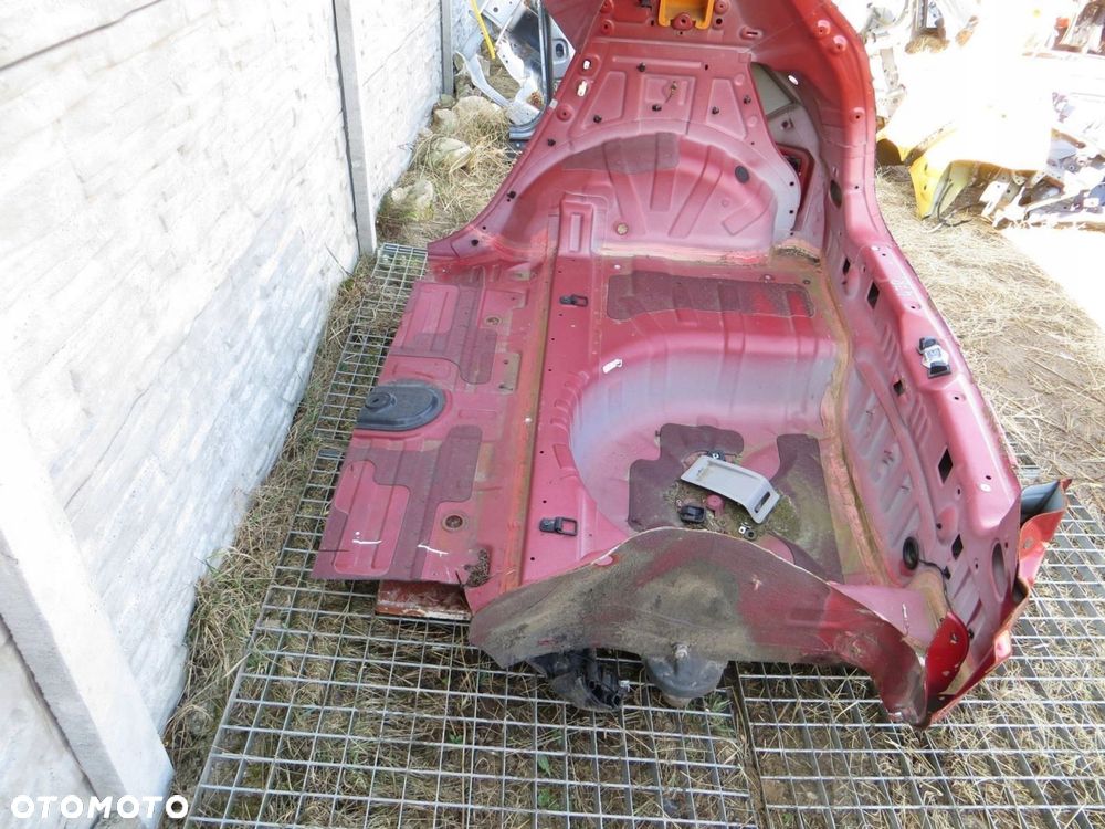 KIA VENGA PAS TYLNY WANNA BŁOTNIK ĆWIARTKA PRAWY 09- - 3