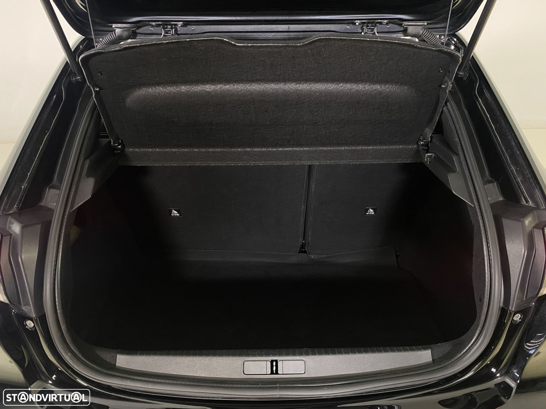 Peugeot 208 1.2 PureTech Allure Pack EAT8 - 8
