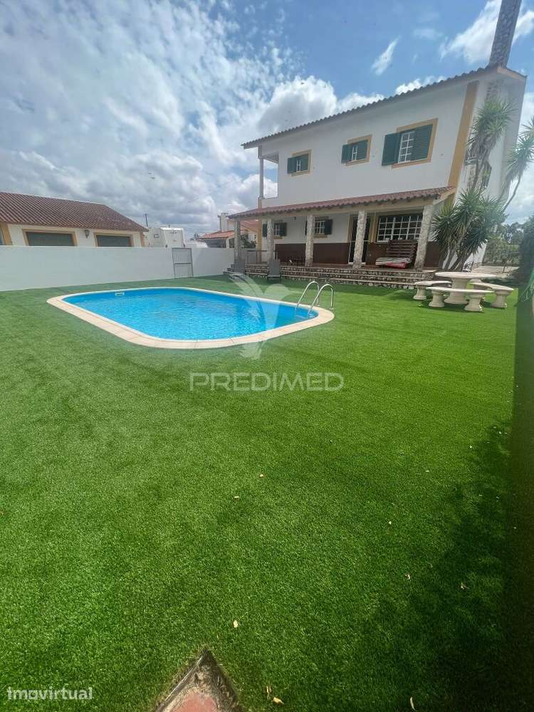 MORADIA T4 COM GARAGEM E AMPLO TERRENO – VALE DE SANTARÉM - Grande imagem: 3/40