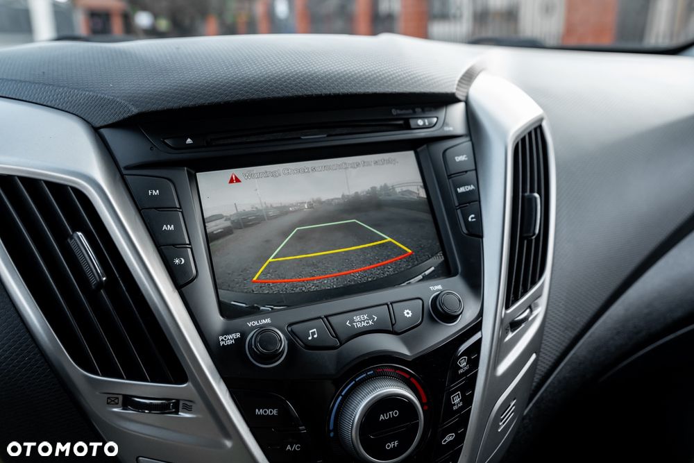 Hyundai Veloster 1.6 Premium - 27