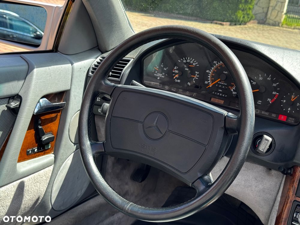 Mercedes-Benz SL - 13