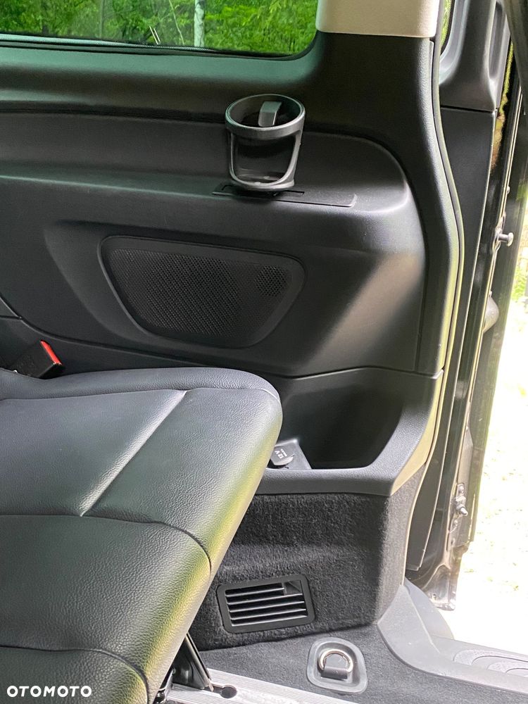 Mercedes-Benz Viano - 16