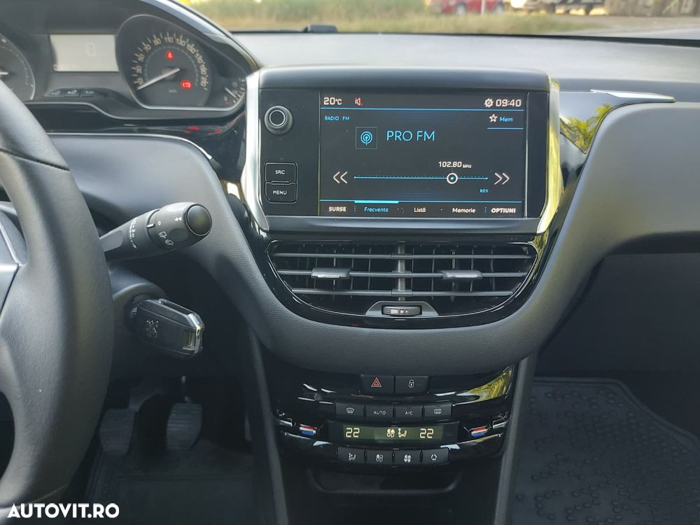 PEUGEOT 208 2018 — imagine 18