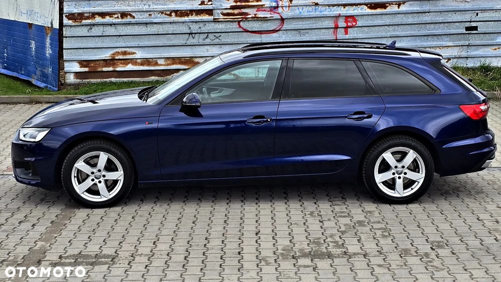 Audi A4 Avant 2.0 TDI Sport S tronic - 2