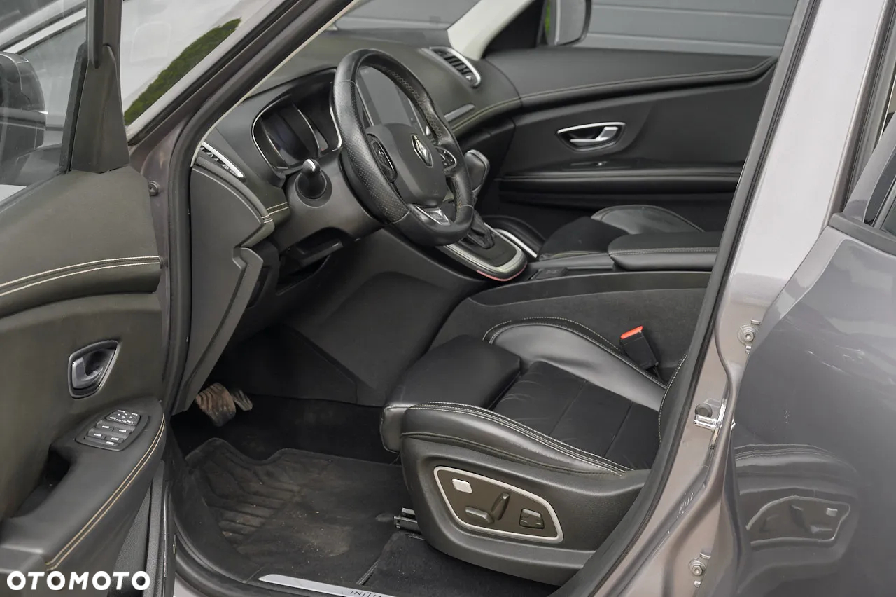 Renault Grand Scenic - 14