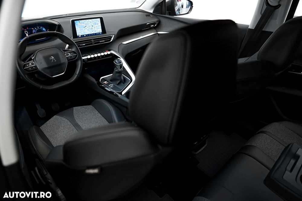 Peugeot 3008 PureTech 130 Stop & Start GPF Allure - 5
