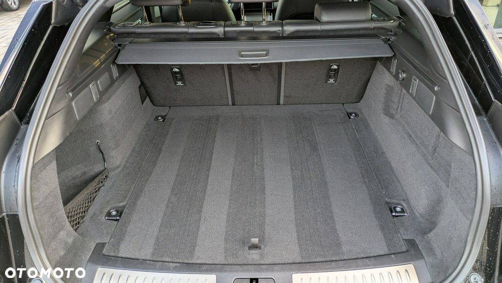 Land Rover Range Rover Velar - 32