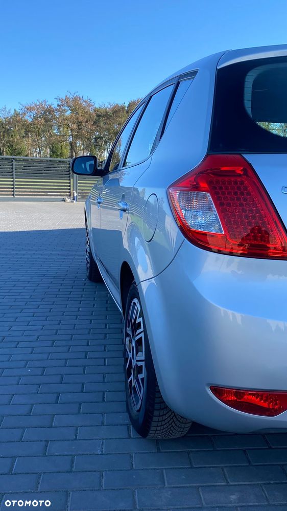 Kia Ceed 1.4 CVVT Attract - 17