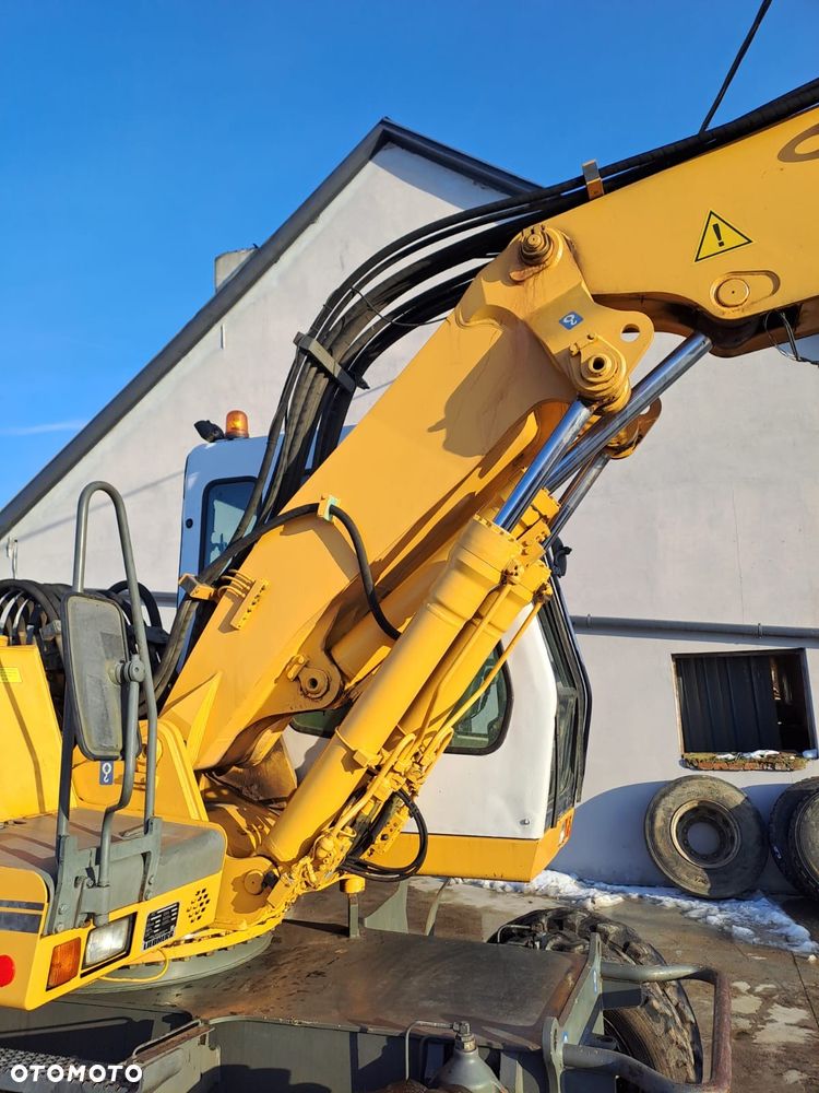 Liebherr A900B Litronic - 10