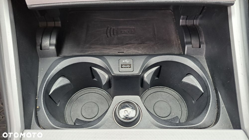 BMW Seria 3 318d MHEV - 21