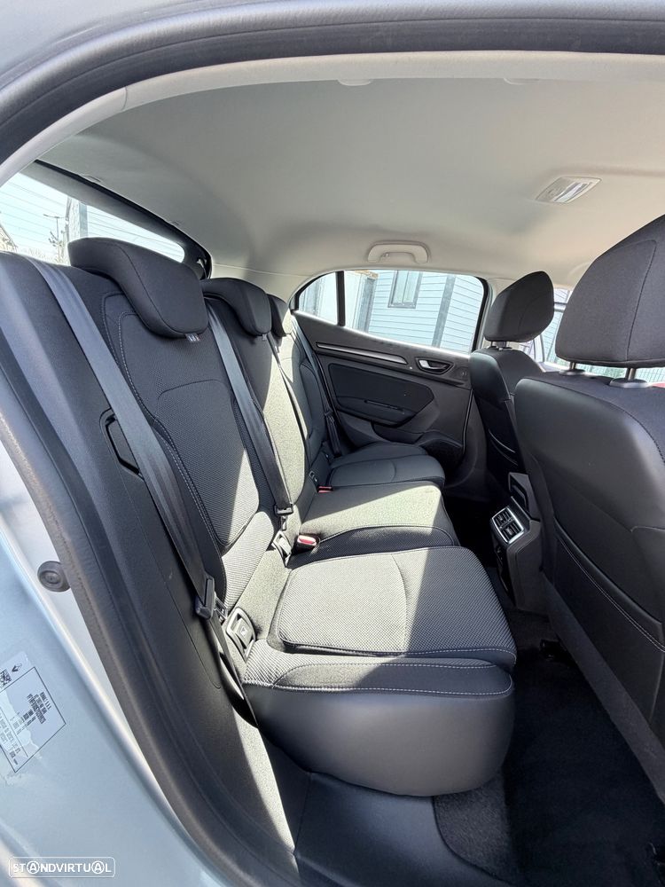 Renault Mégane 1.5 Blue dCi Limited - 15