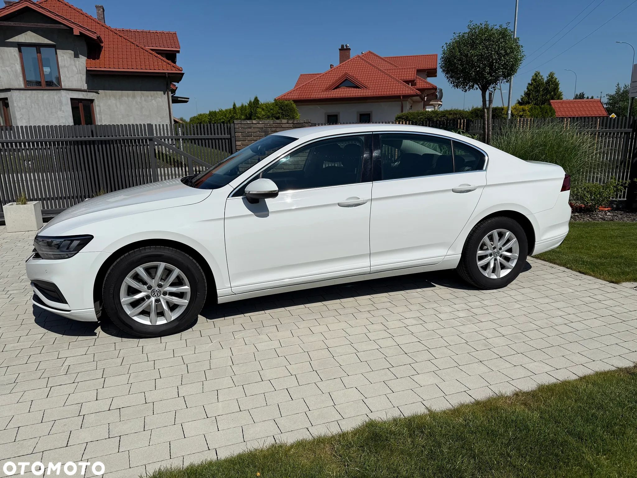 Volkswagen Passat 1.5 TSI EVO Business - 1