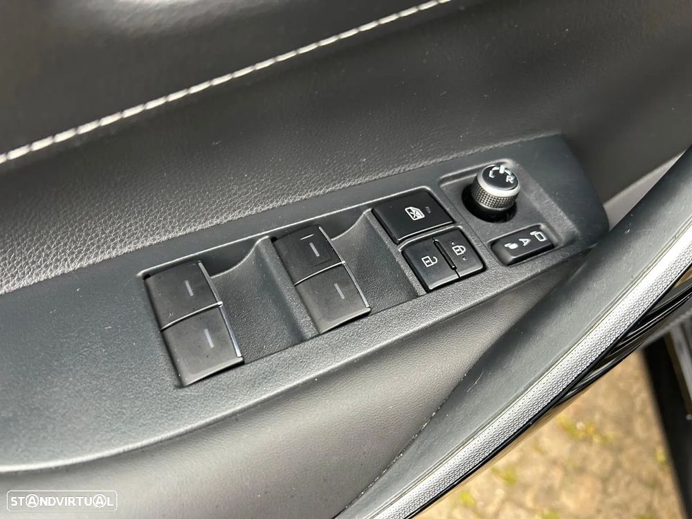 Toyota Corolla Touring Sports 1.8 Hybrid Comfort+P.Sport - 9