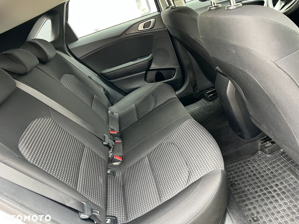 Kia Ceed 1.5 T-GDI M - 18