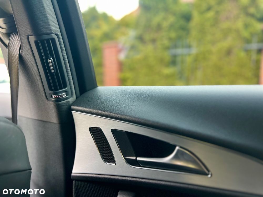 Audi A6 Avant 3.0 TDI S tronic - 24