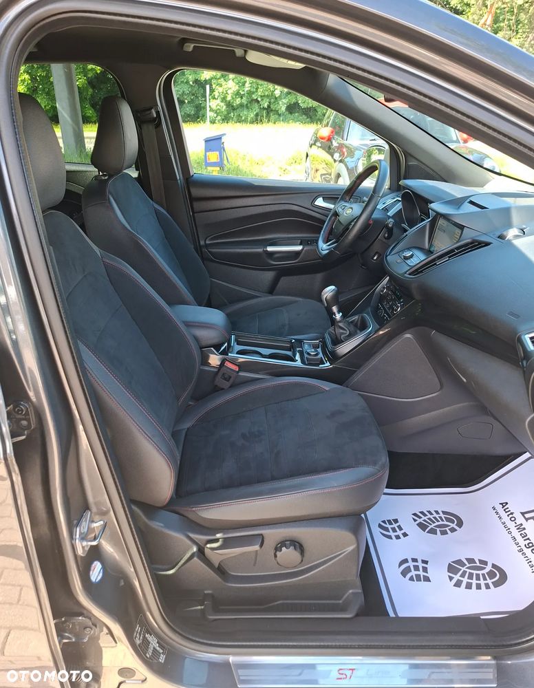 Ford Kuga 2.0 TDCi 2x4 ST-Line - 10
