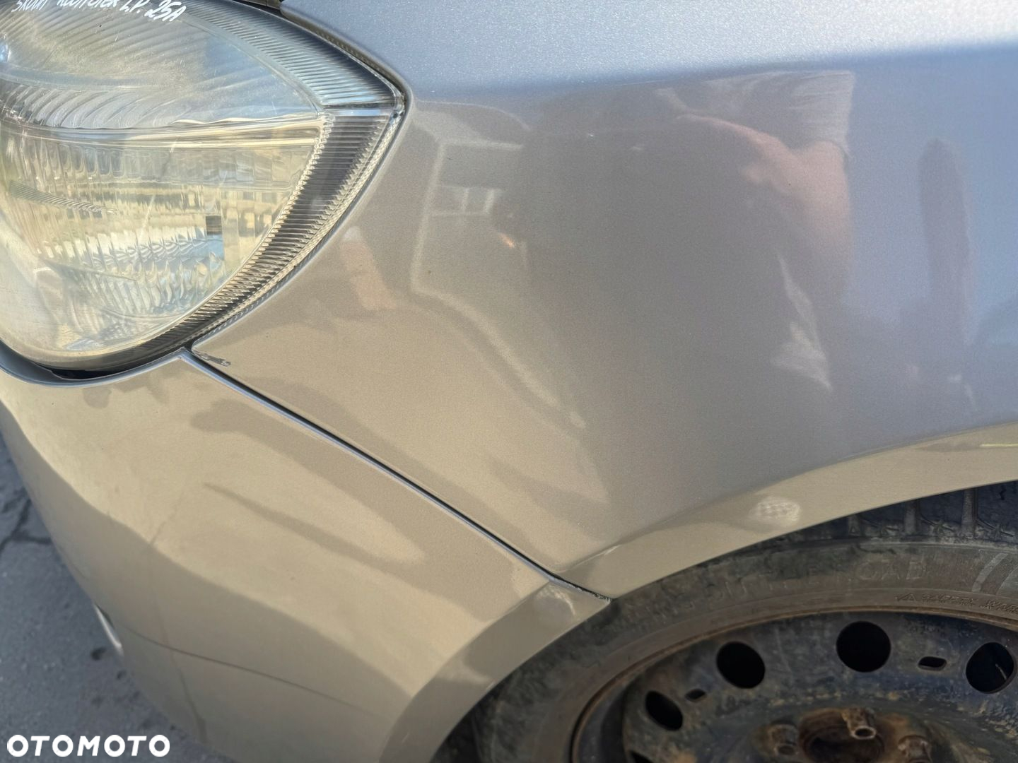 SKODA ROOMSTER I BŁOTNIK LEWY PRZEDNI PRZÓD LF8A - 4