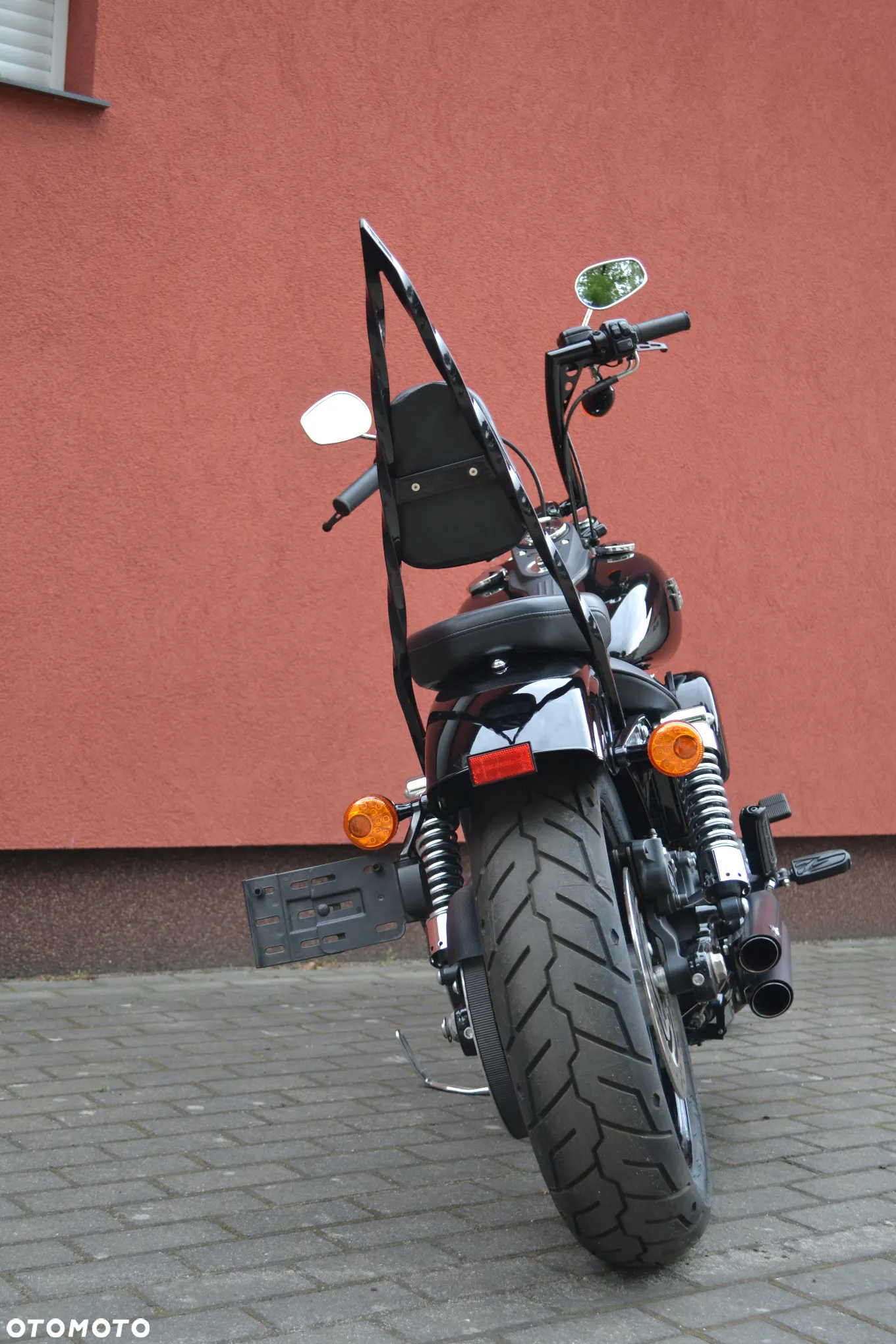 Harley-Davidson Dyna Street Bob - 4