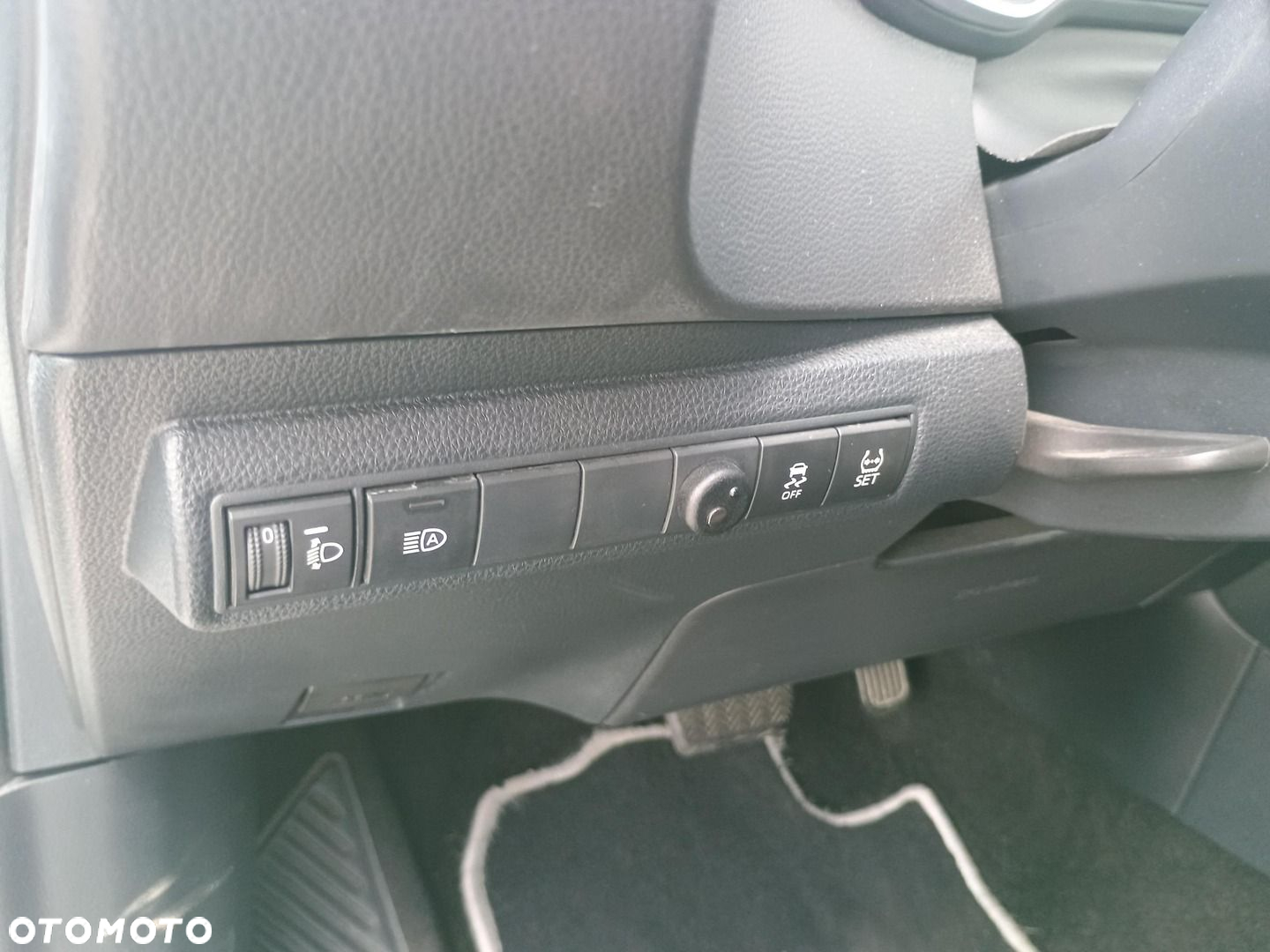 Toyota Corolla 1.8 Hybrid Comfort - 19
