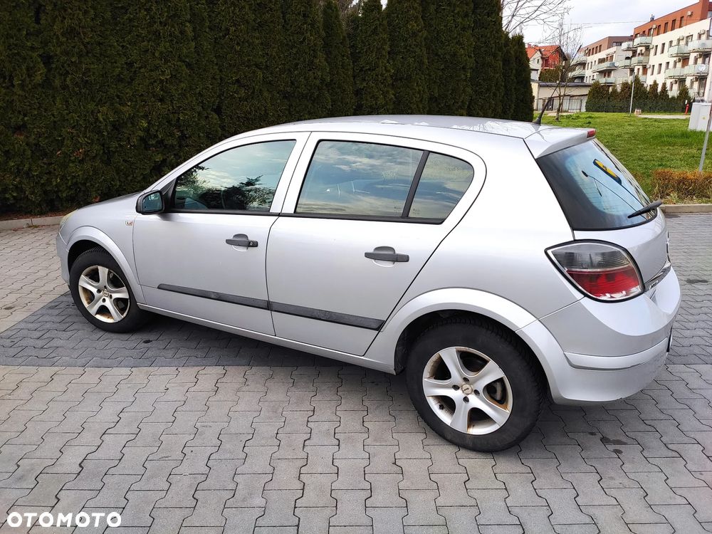Opel Astra 1.4 Enjoy - 11