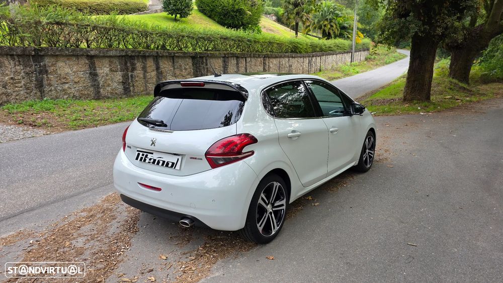 Peugeot 208 1.6 BlueHDi GT Line - 4