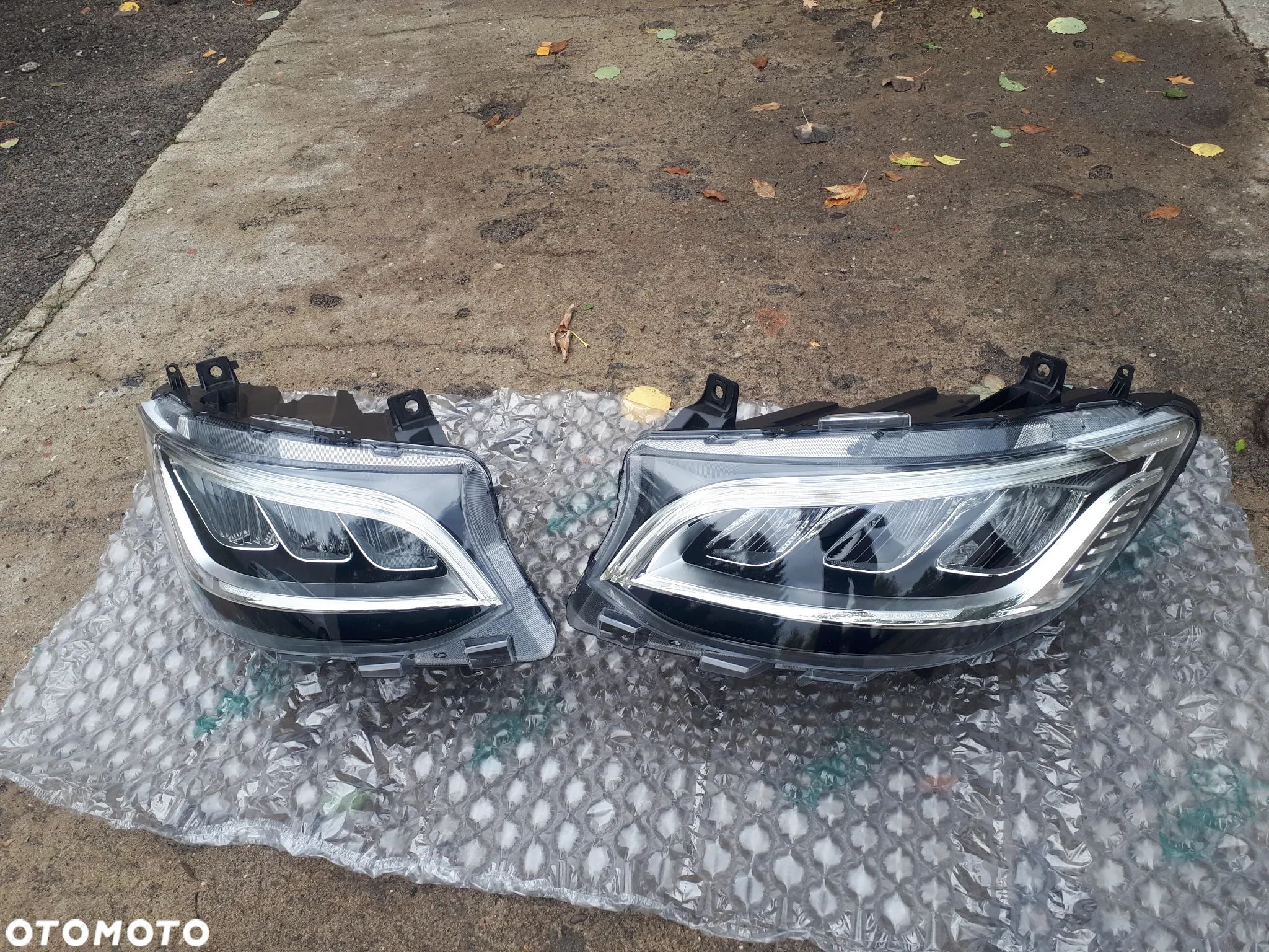 MERCEDES SPRINTER 907 910 LAMPY PRZEDNIE FULL LED KOMPLETNE ORYGINAŁ NOWE - 1