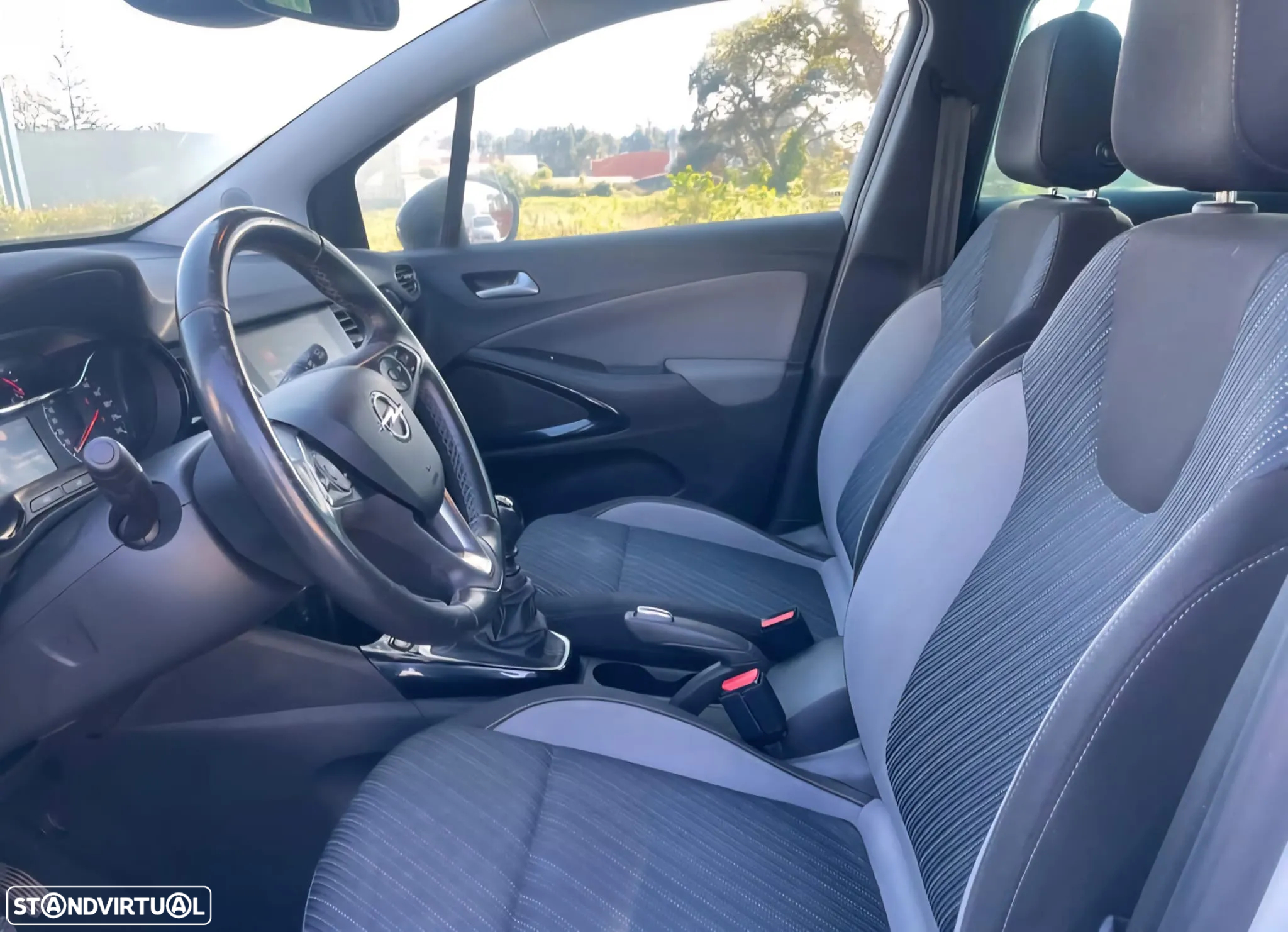 Opel Crossland X 1.2 T 120 Anos - 8