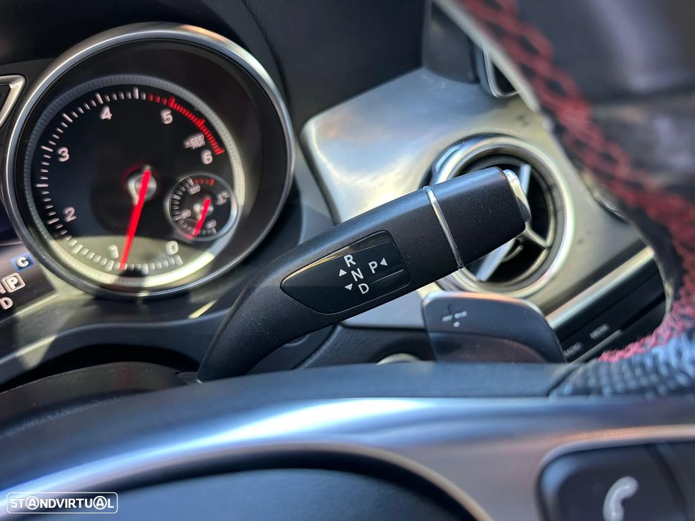 Mercedes-Benz GLA 180 - 31