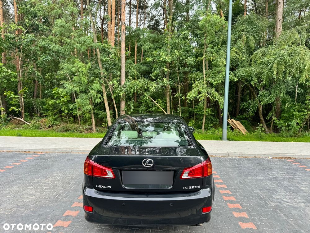 Lexus IS 220 D Prestige - 8
