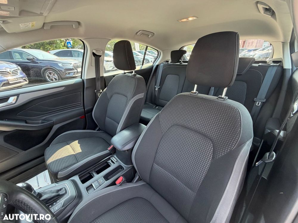 Ford Focus - 15