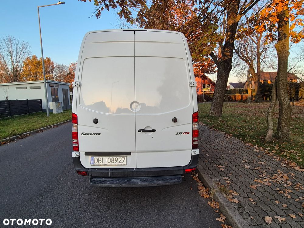 Mercedes-Benz SPRINTER - 16