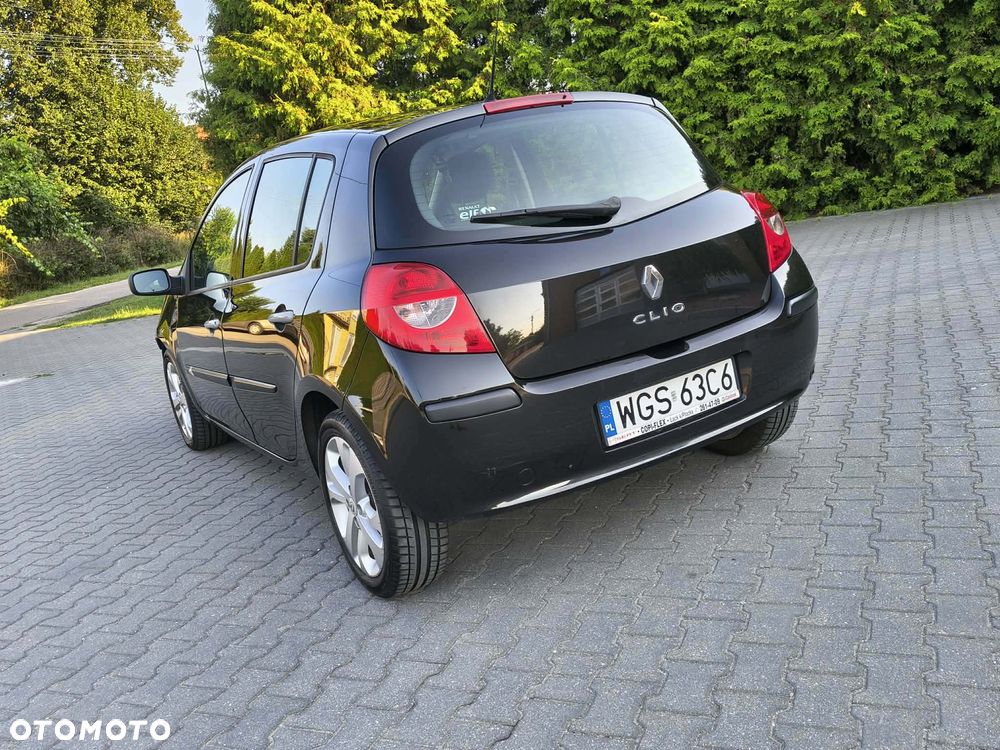 Renault Clio 1.2 16V Exception - 3