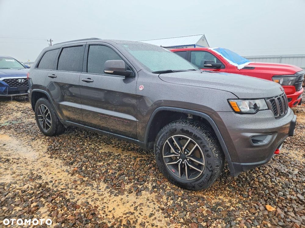 Jeep Grand Cherokee - 4