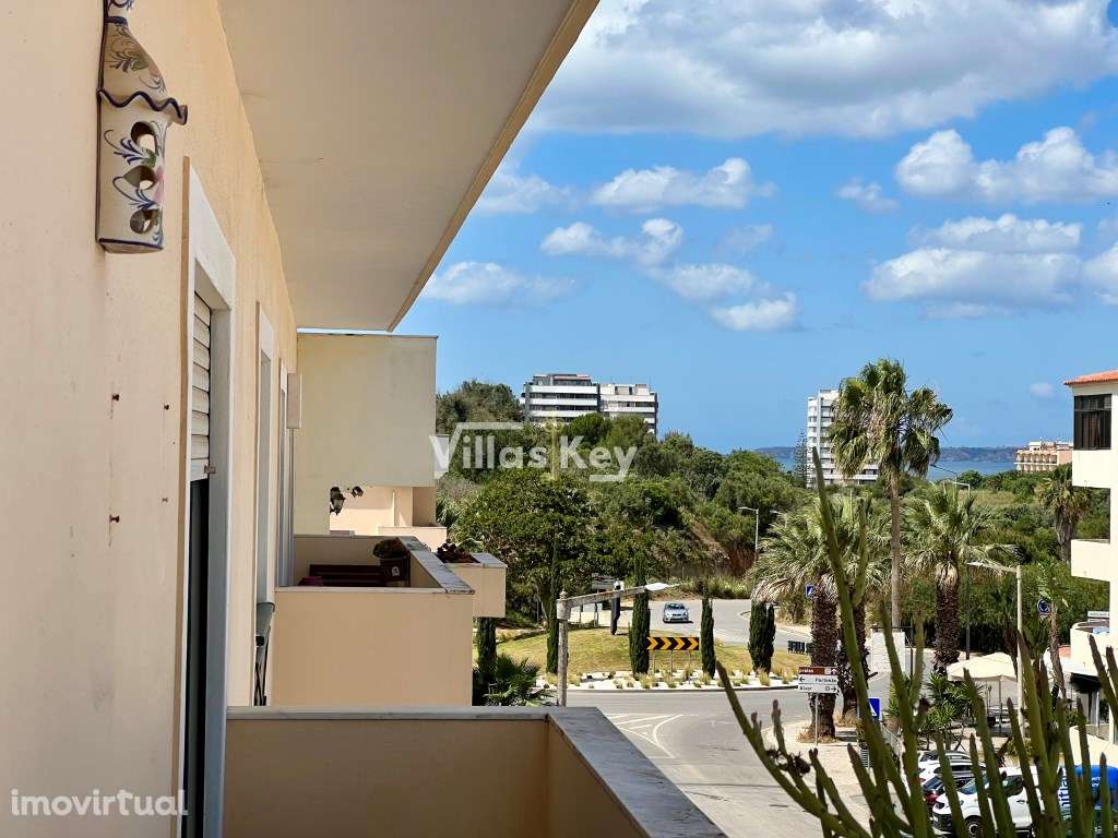 Amplo apartamento T3 muito bem localizado em Alvor/Portimão - Grande imagem: 2/24