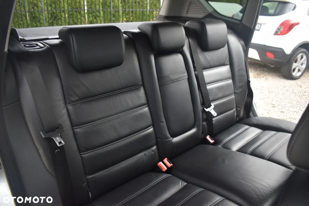 Ford Kuga 2.0 TDCi 2x4 Trend - 21