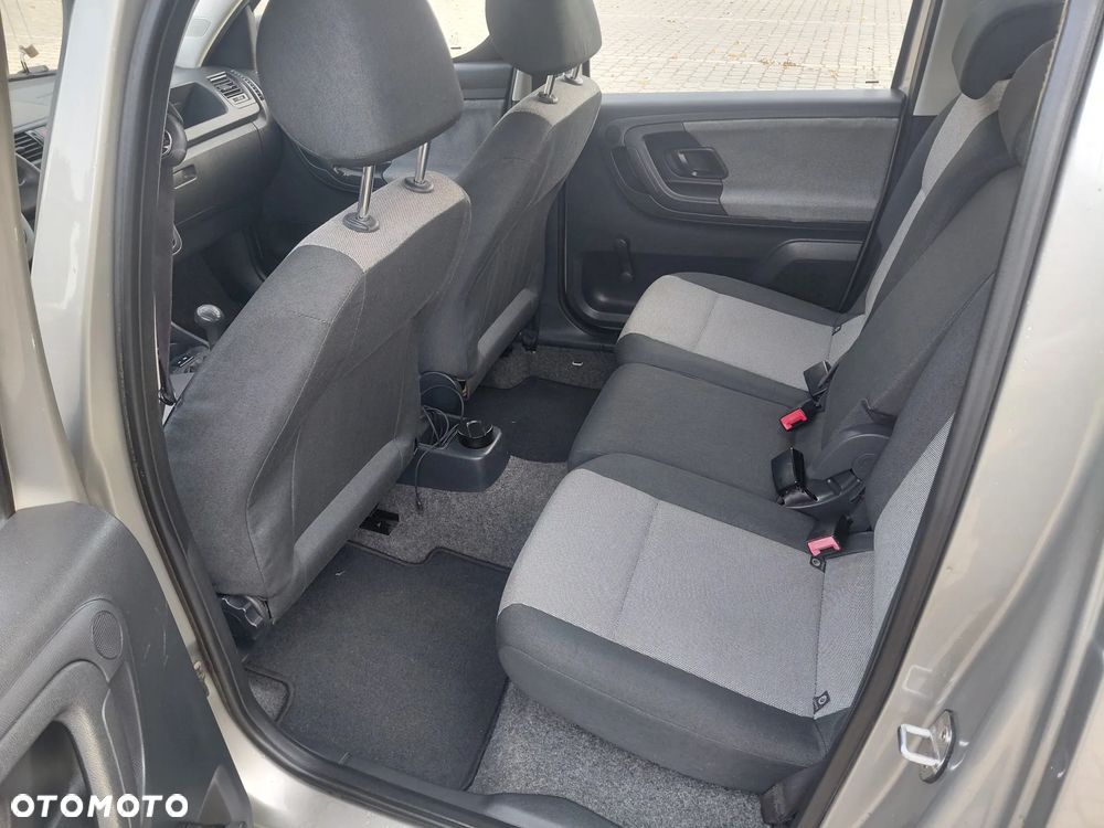 Skoda Roomster - 11