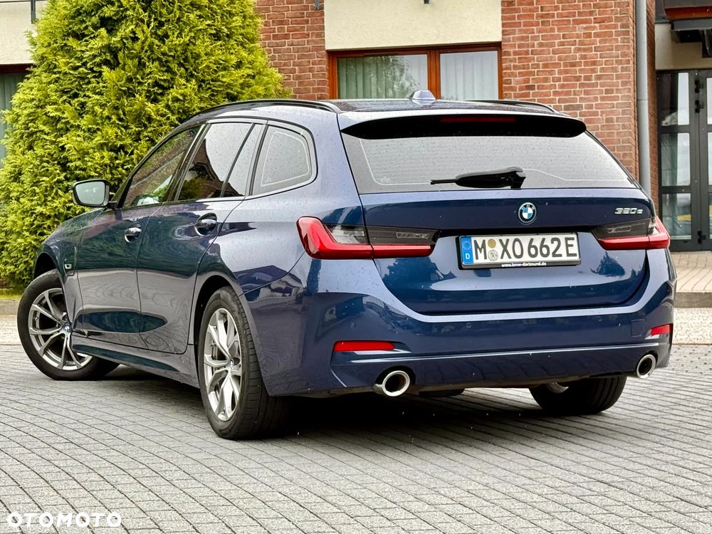 BMW Seria 3 320e M Sport - 17