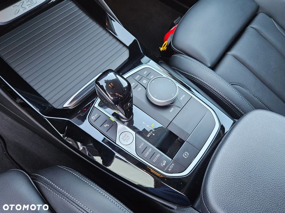 BMW X3 xDrive20d - 26