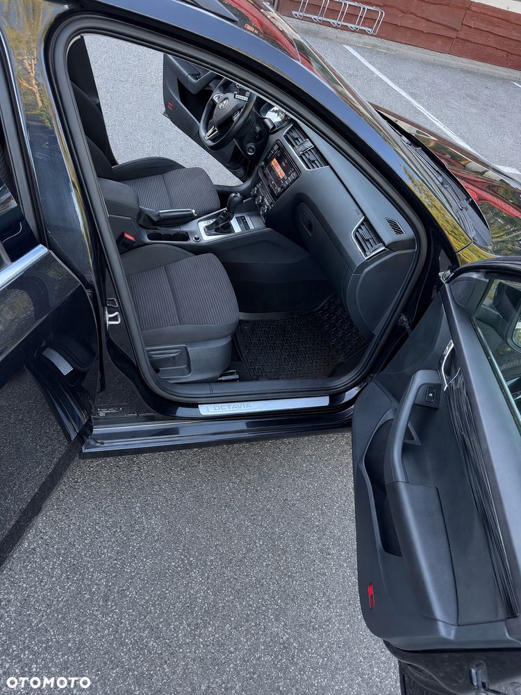 Skoda Octavia 2.0 TDI Elegance DSG - 24