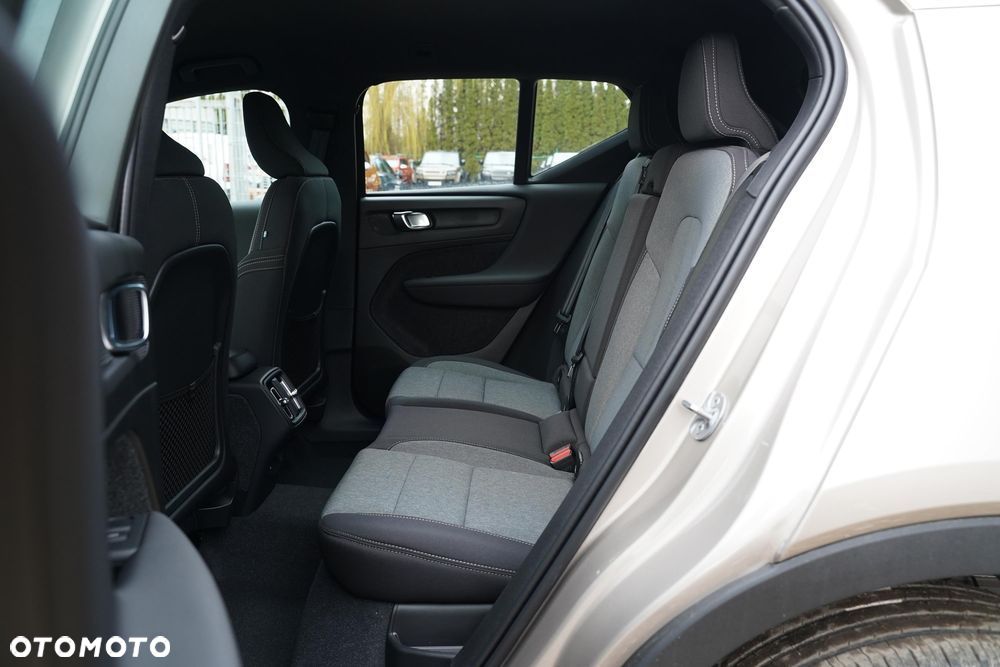 Volvo XC 40 B3 Core - 9