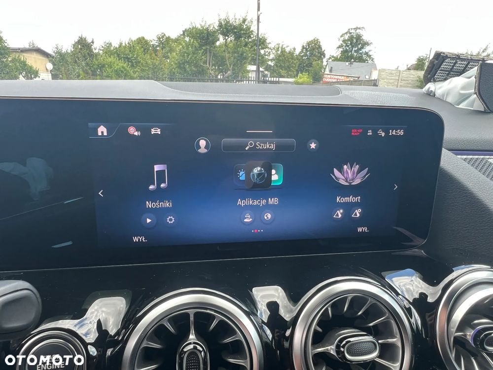 Mercedes-Benz GLA - 28