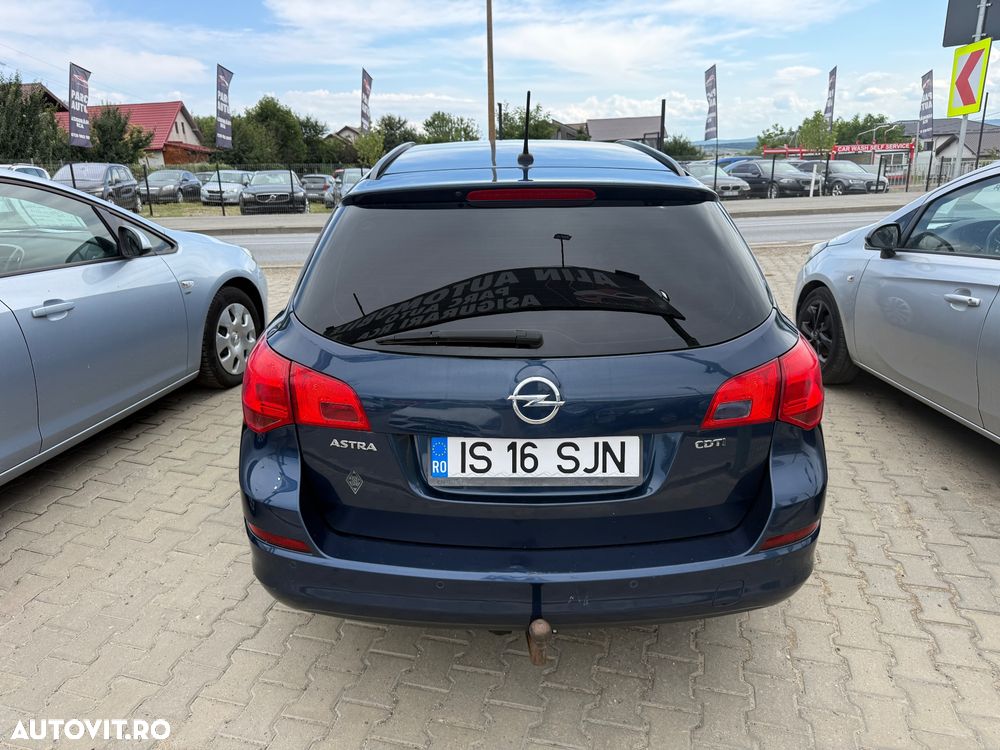 Opel Astra 1.7 CDTI Cosmo - 11