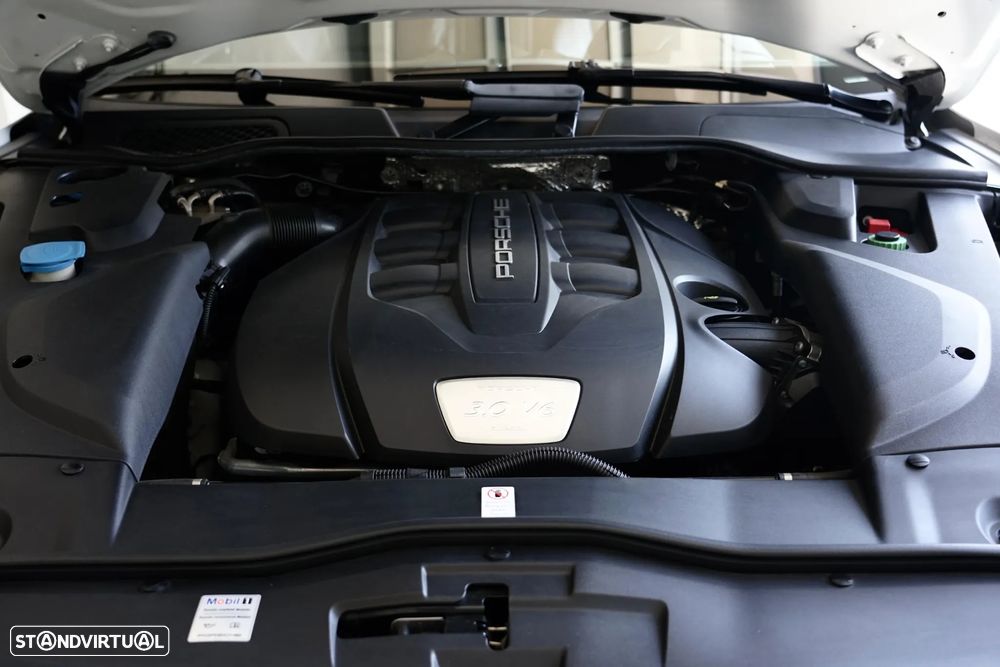 Porsche Cayenne Diesel Platinum Edition - 8