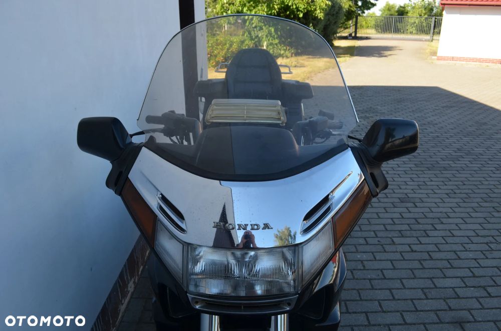 Honda GL - 28