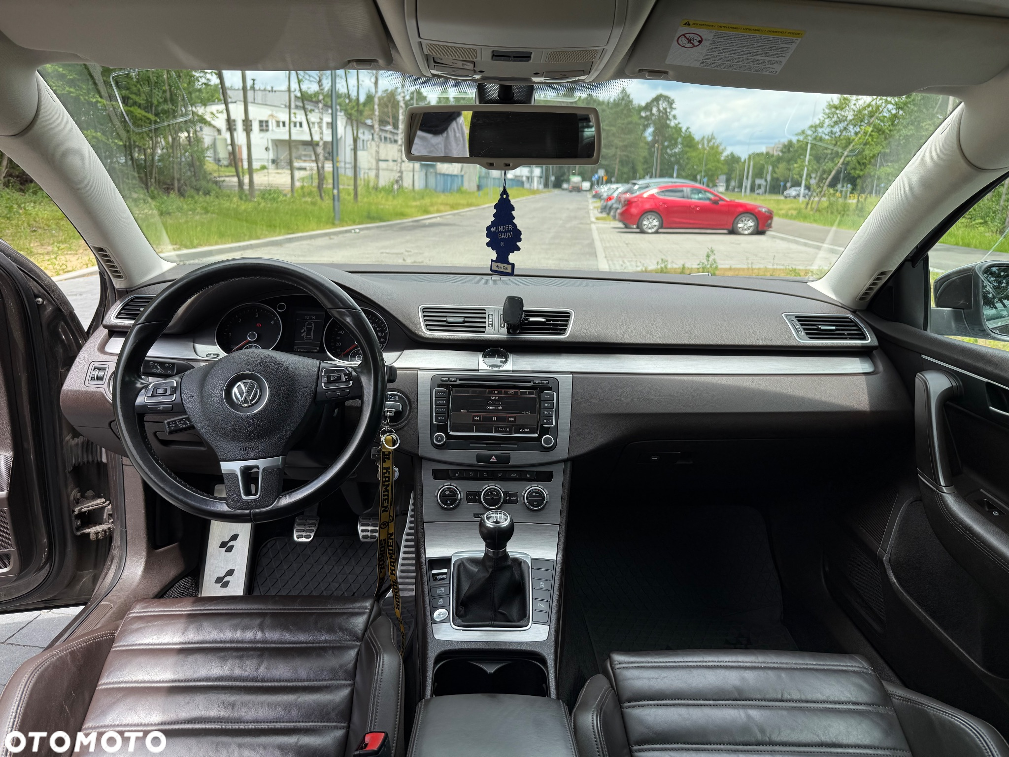 Volkswagen Passat - 8