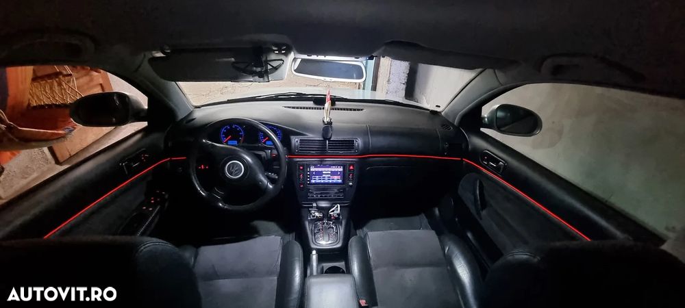 Volkswagen Passat - 14